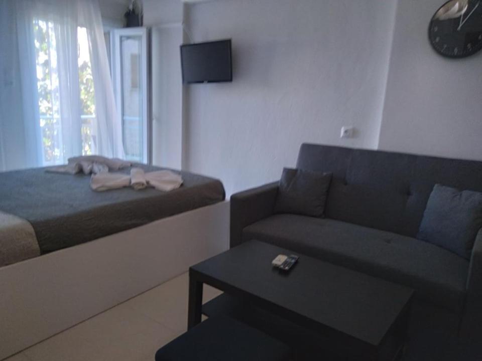 Little Beauty - Happyhostgr - In Platamonas Leilighet Eksteriør bilde