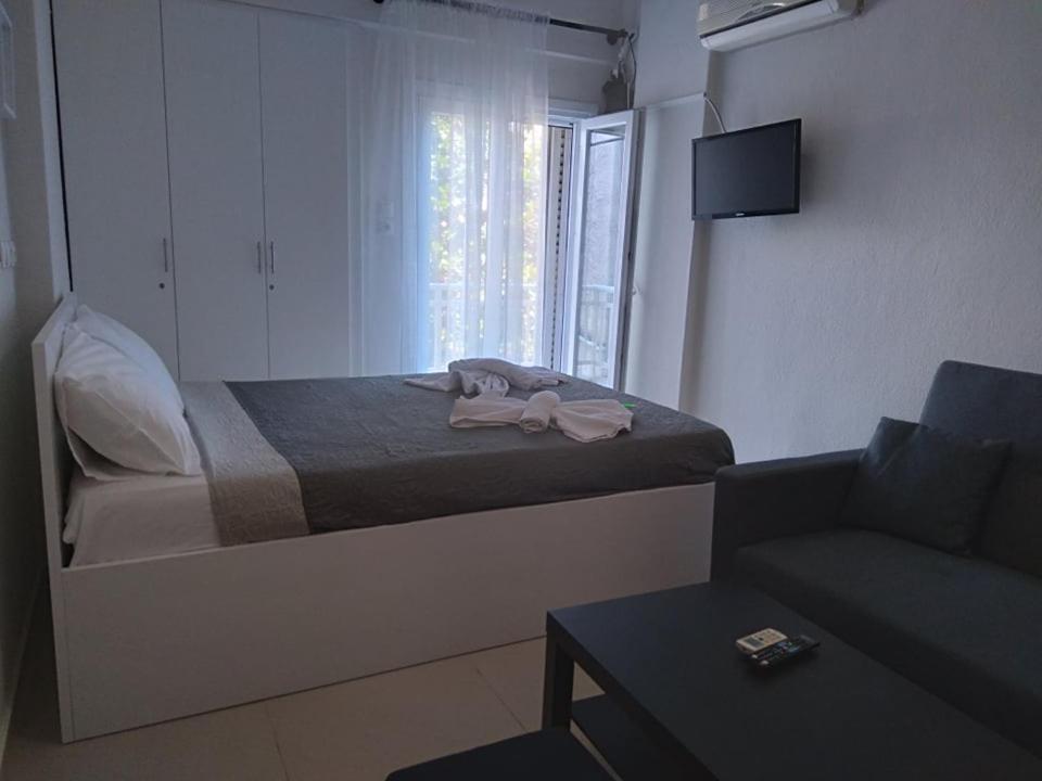 Little Beauty - Happyhostgr - In Platamonas Leilighet Eksteriør bilde